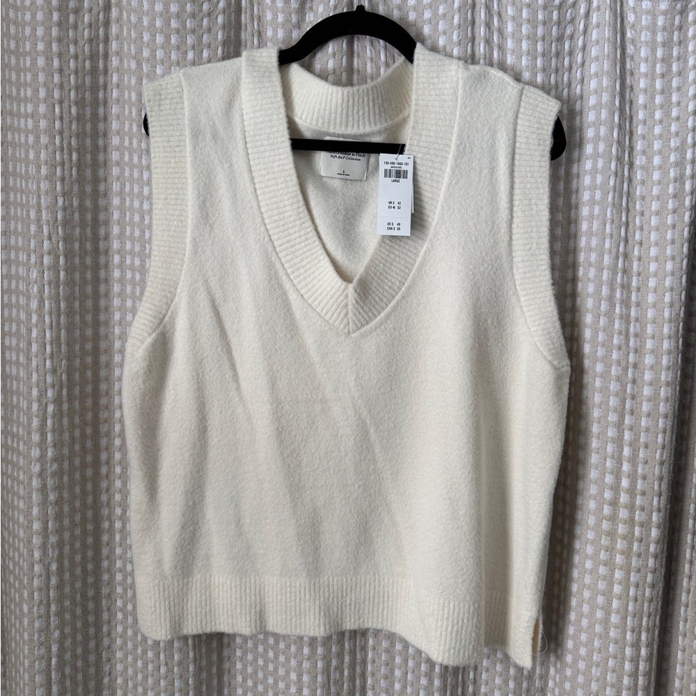 Abercrombie Soft Vest Size Large
